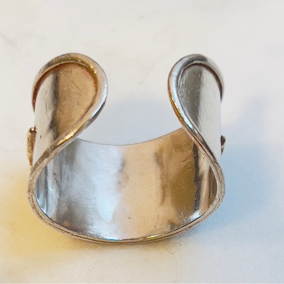 Vintage Sterling silver engraved cuff, adjustable ring - Picture 2 of 5